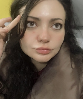 Живу в Москве и предлагаю свои услуги в этом чудесном городе. У меня множество возможностей для тех, кто ищет искреннюю страсть и незабываемые впечатления. Я горячая и страстная, всегда готова предложить релаксацию, развлечение и удовольствие. В моих услугах входит все, что ты можешь себе представить и даже больше. Мои фото настоящие и без фотошопа, а мои отзывы говорят сами за себя. 😘💕💋 Не упусти возможность испытать незабываемые моменты со мной! Аурелия